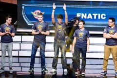 Doinb战队冒泡赛遭TES、AL挑战，遗憾告别晋级